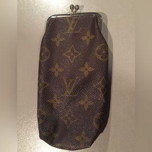 Louis Vuitton Vintage Monogram Pouch. Used for eyeglasses or other items!